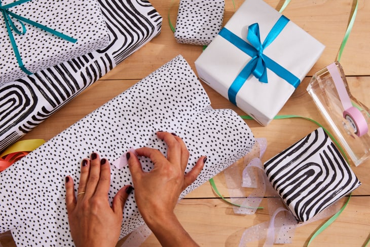 Gift ideas for women under cheap $25